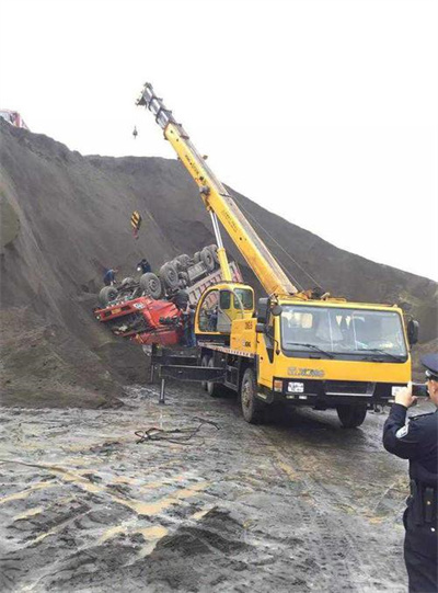 南溪上犹道路救援